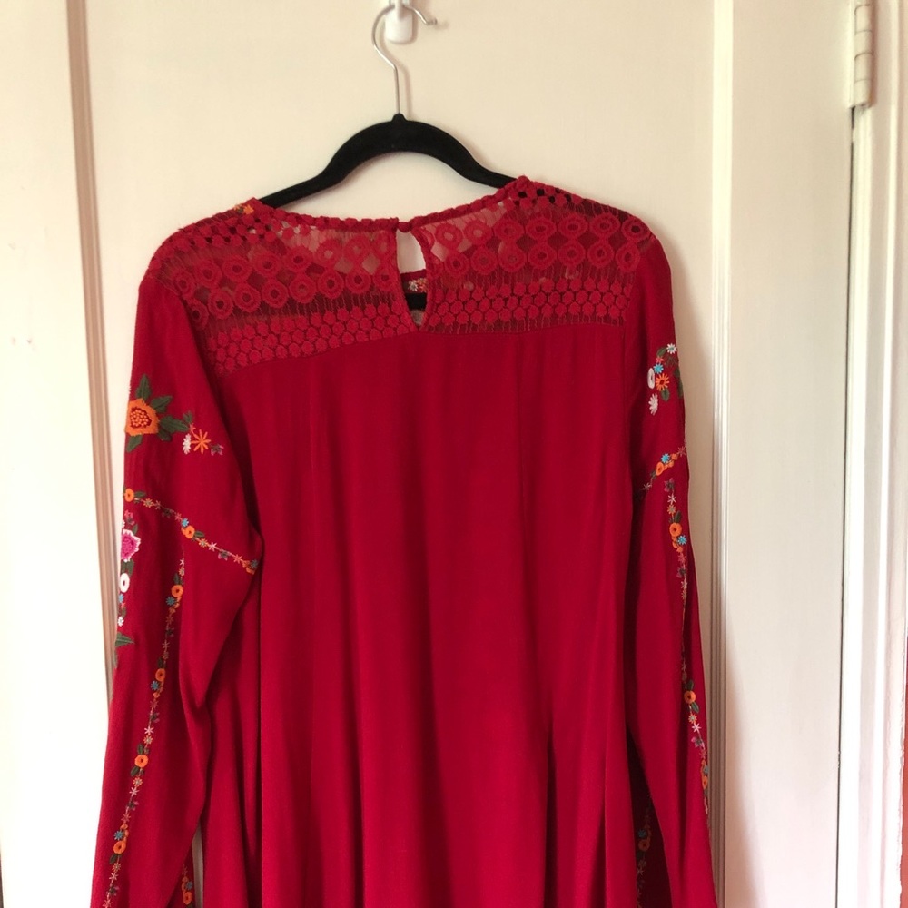 UMGEE - Red embroidered tunic dress, size Medium - Picture 2 of 4